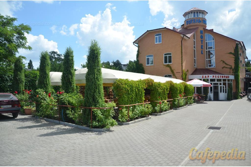 Pan Hotel Sumi Dış mekan fotoğraf