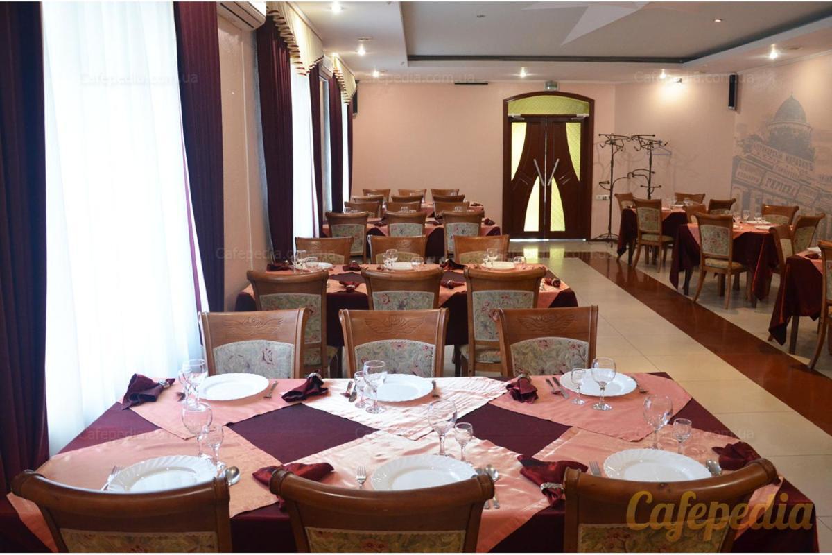 Pan Hotel Sumi Dış mekan fotoğraf
